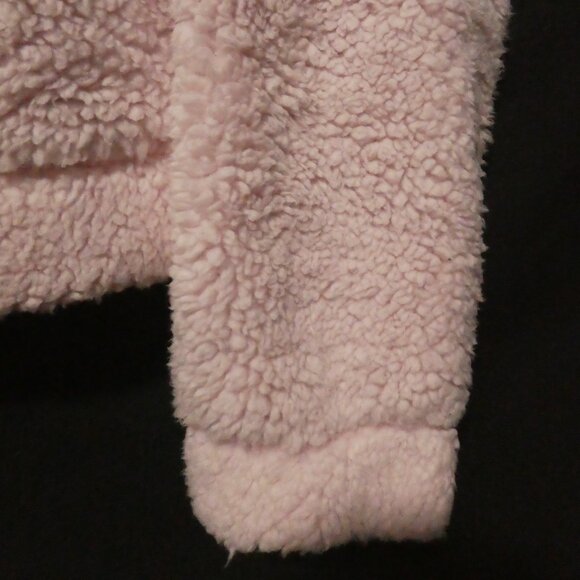 WEEKEND EDITION | small | Light Pink Hooded Teddy Jacket | Loop Zip Pull | GUC - Picture 16 of 16